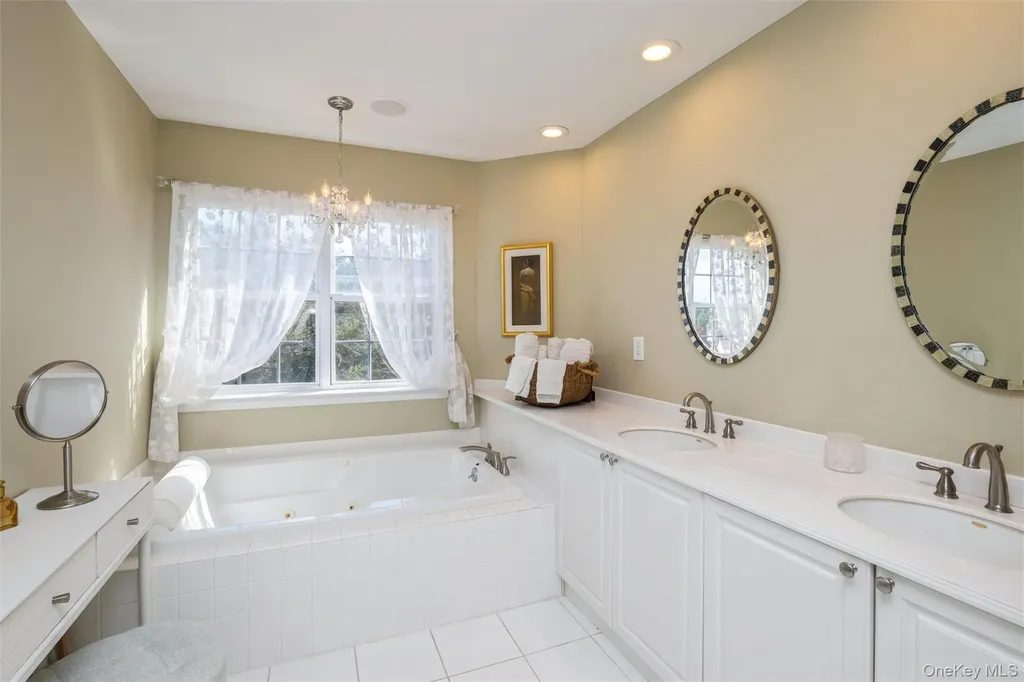 96 Fairway View Drive Commack NY 11725