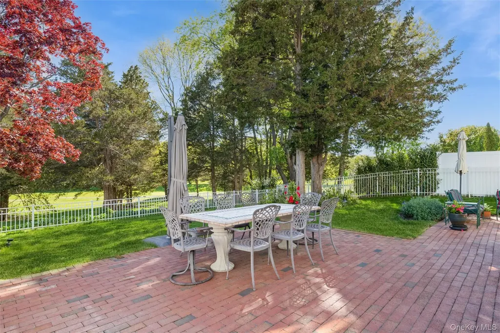 96 Fairway View Drive Commack NY 11725
