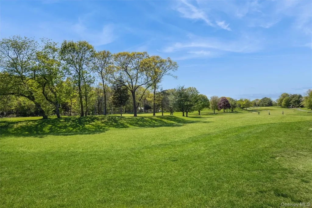 96 Fairway View Drive Commack NY 11725