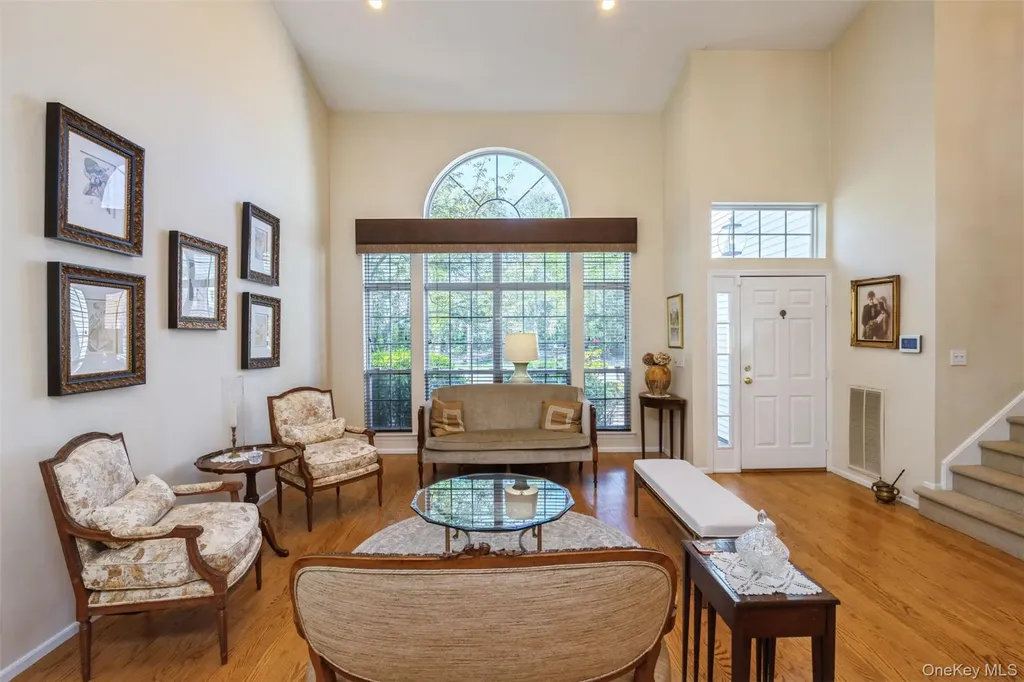 96 Fairway View Drive Commack NY 11725