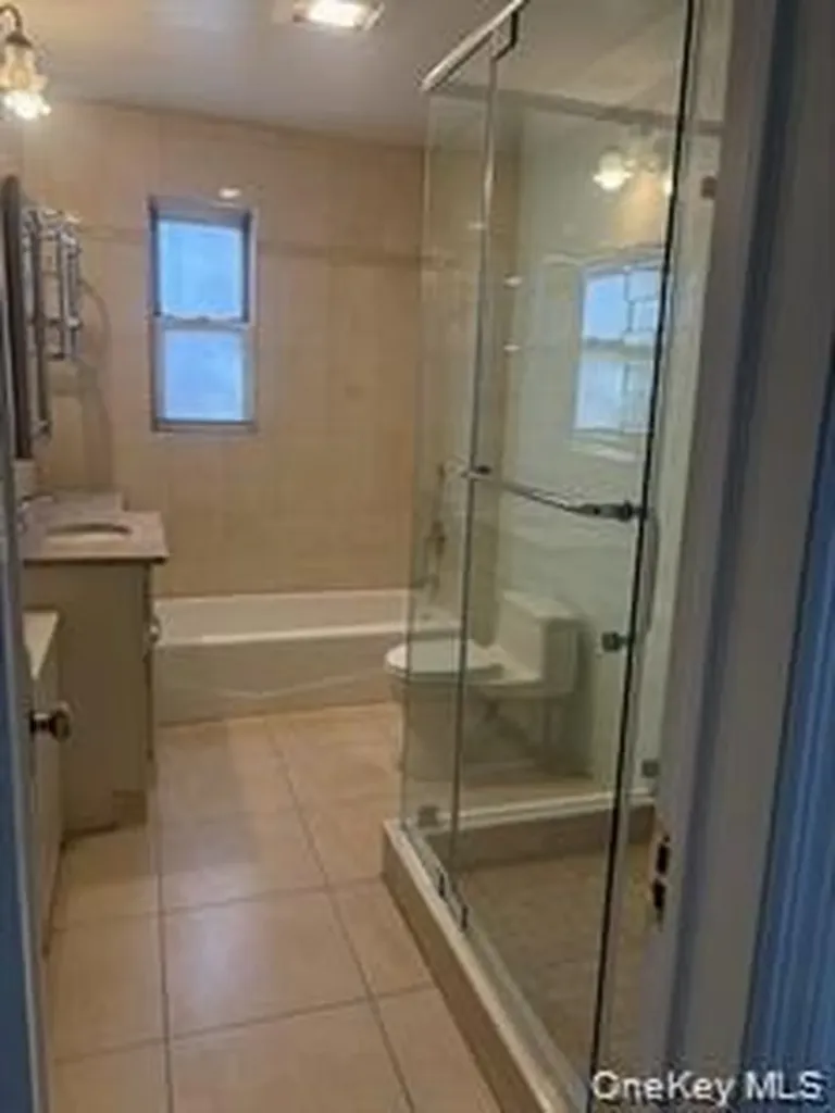 1945 Paulding Avenue Bronx NY 10462