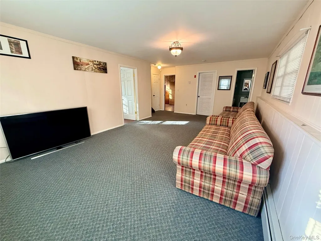 1 Weather Vane Way Middletown NY 10940