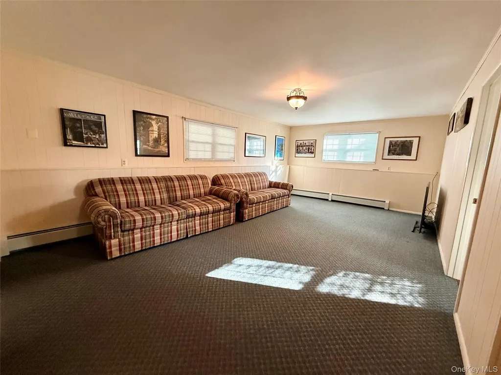 1 Weather Vane Way Middletown NY 10940