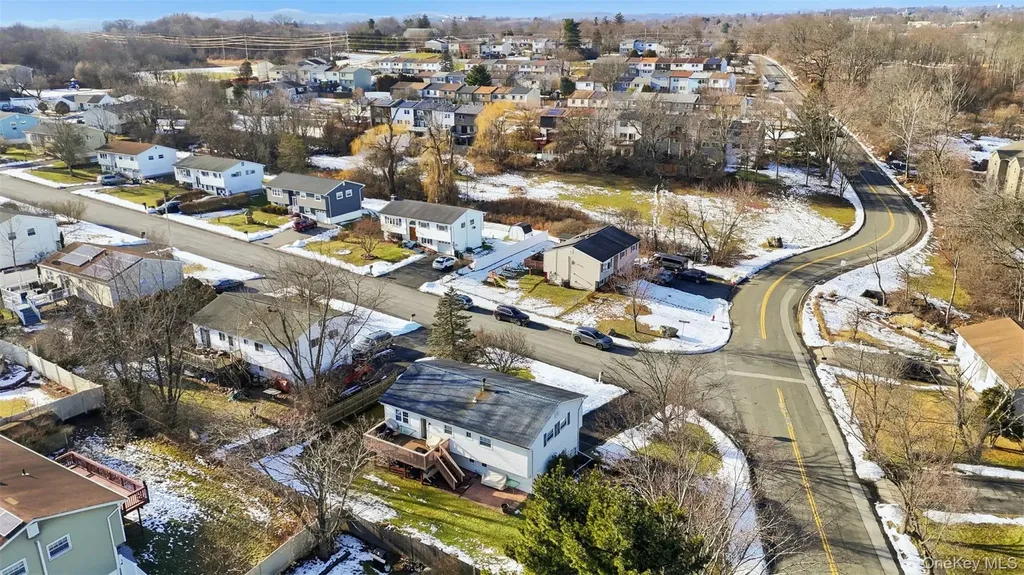 1 Weather Vane Way Middletown NY 10940