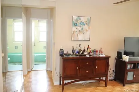 12 Old Mamaroneck Road White Plains NY 10601