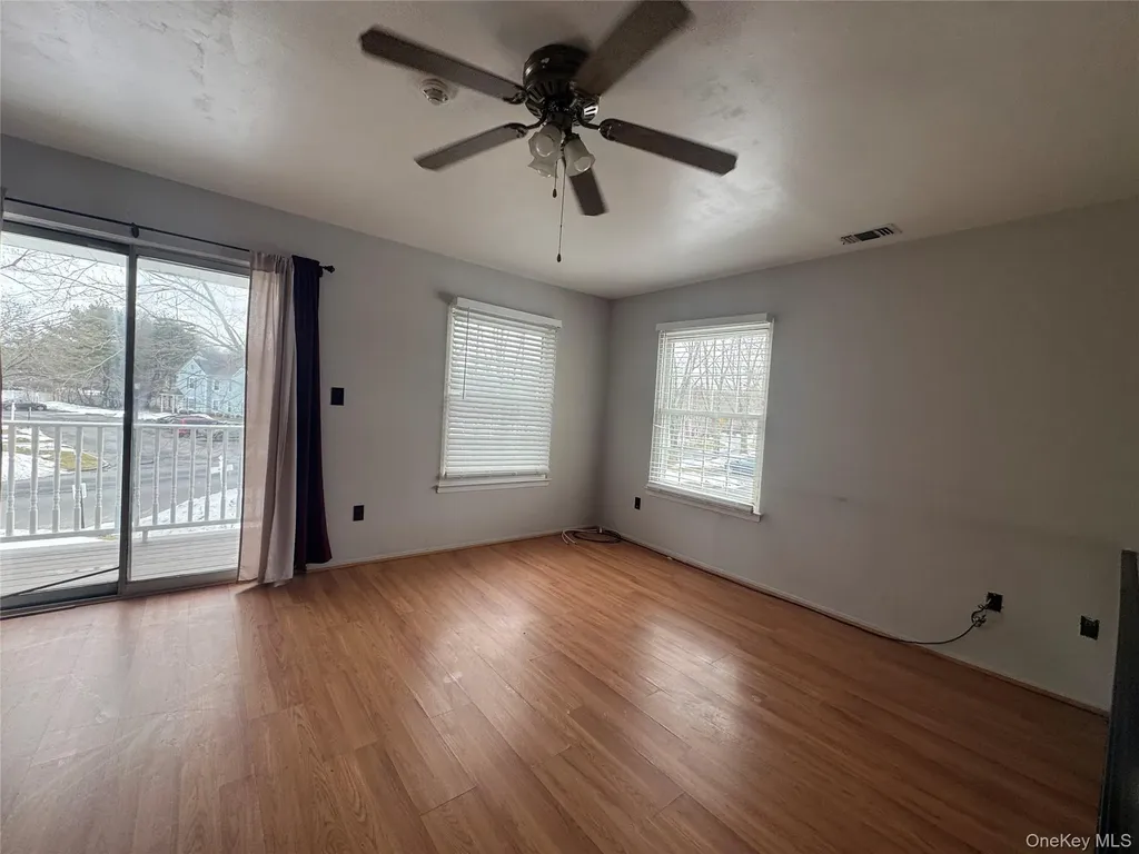 9 Fairview Circle Middle Island NY 11953