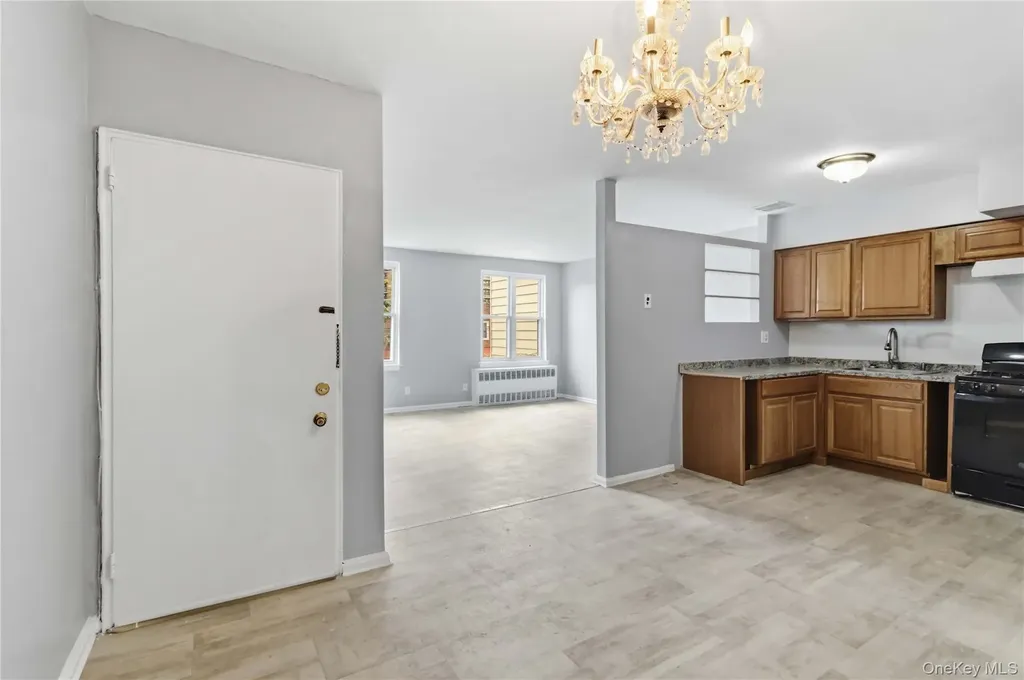 644 Autumn Avenue Brooklyn NY 11208