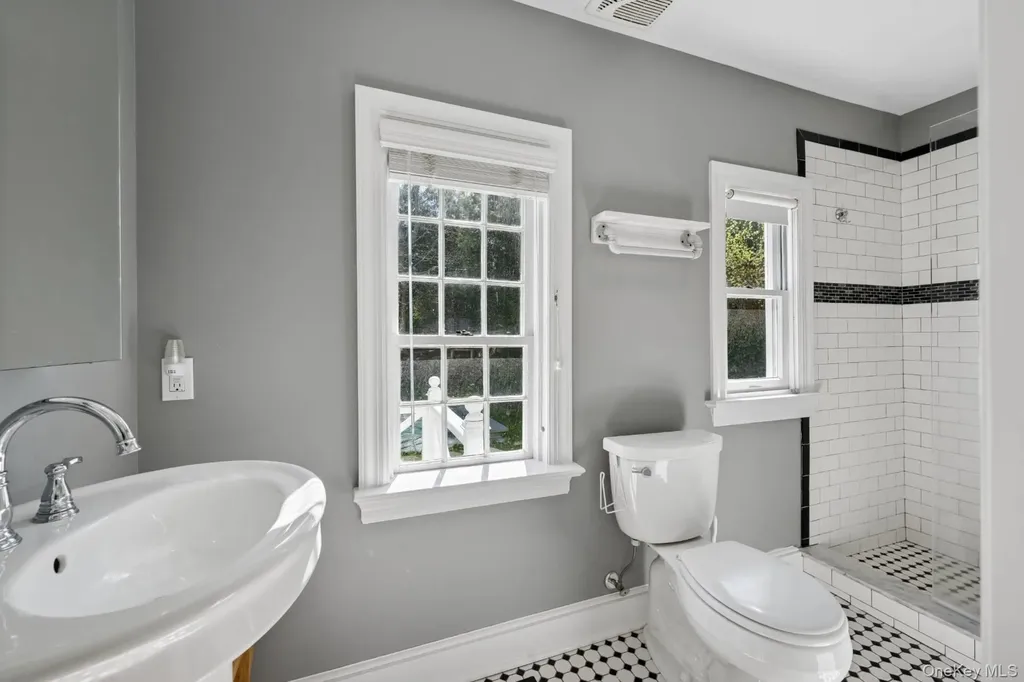 189 Main Street Sag Harbor NY 11963