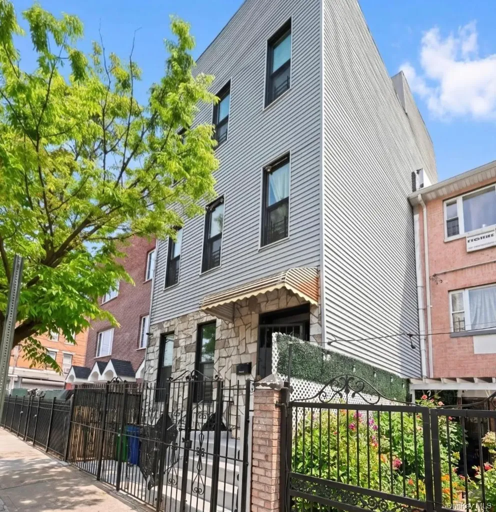 965 Glenmore Avenue Brooklyn NY 11208