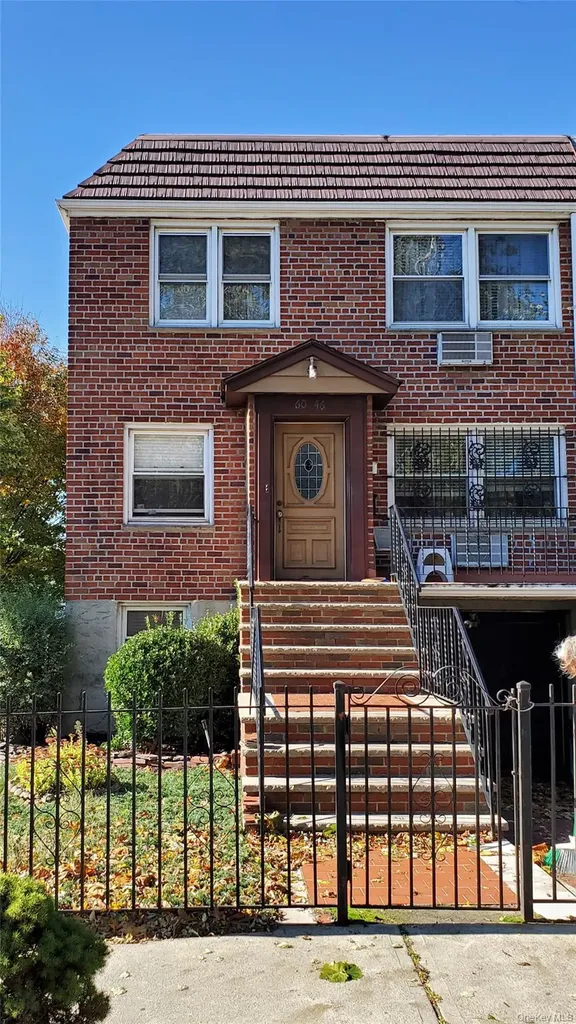 6046 69th Place Maspeth NY 11378