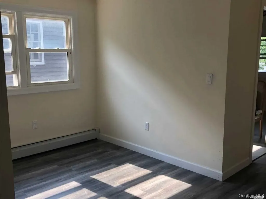 422 E Chester Street Long Beach NY 11561