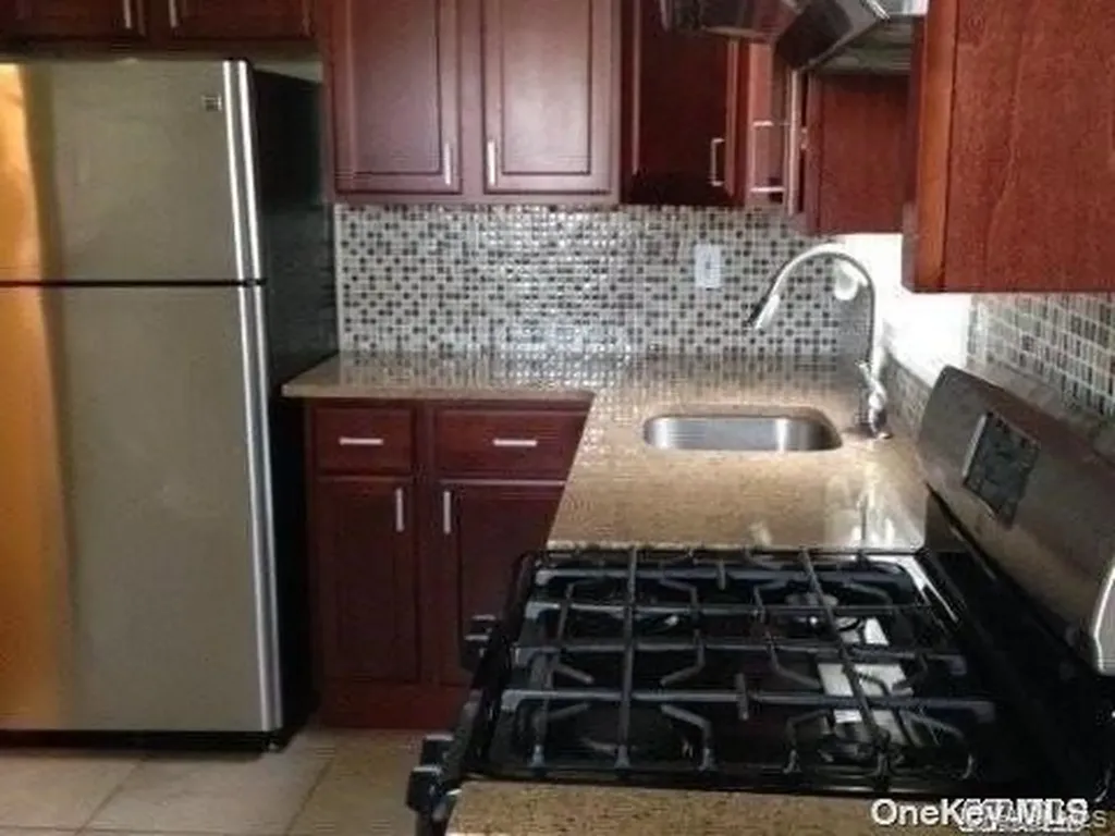 422 E Chester Street Long Beach NY 11561