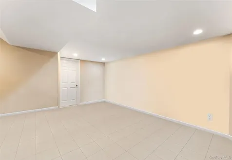 36 Lakeview Avenue Scarsdale NY 10583
