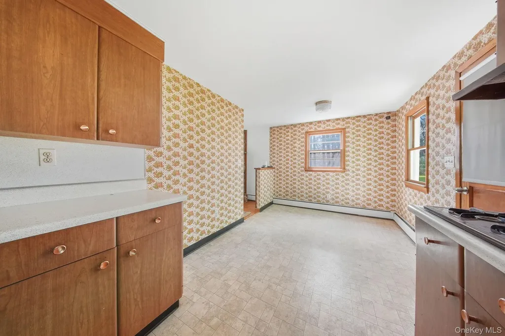 1124 State Route 42 Sparrowbush NY 12780