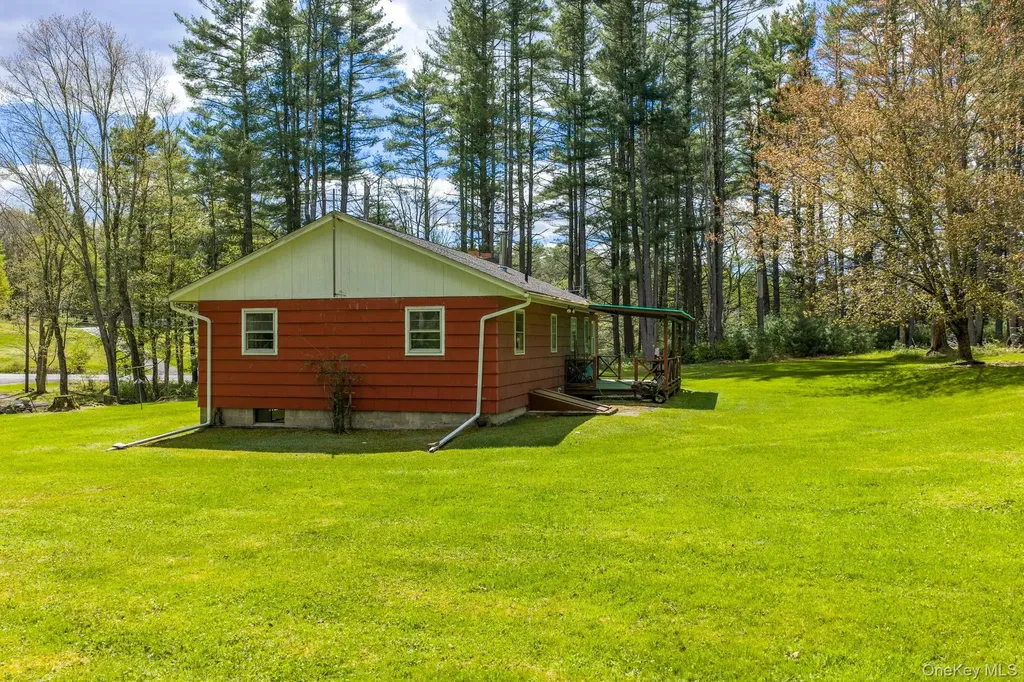 1124 State Route 42 Sparrowbush NY 12780