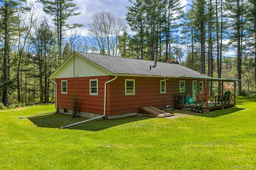 1124 State Route 42 Sparrowbush NY 12780