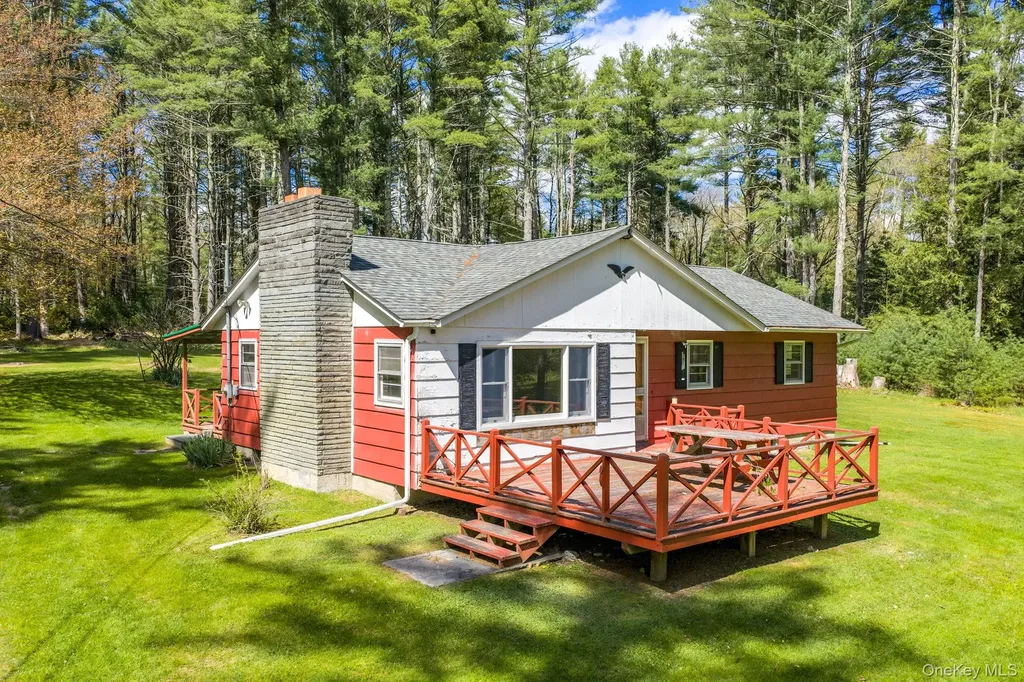1124 State Route 42 Sparrowbush NY 12780