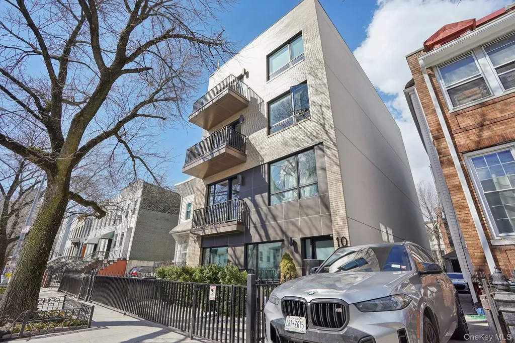1009 Hancock Street Brooklyn NY 11221