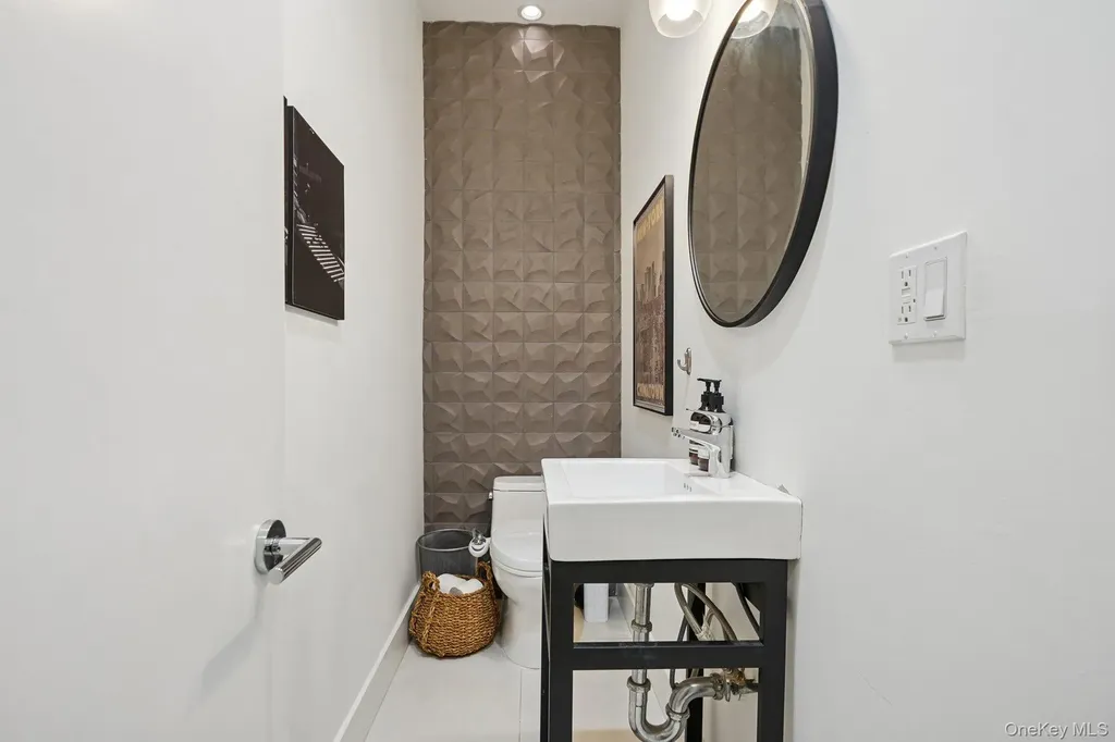 1009 Hancock Street Brooklyn NY 11221