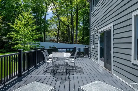 29 Oakdale Avenue New Rochelle NY 10801