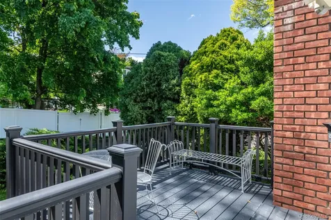29 Oakdale Avenue New Rochelle NY 10801
