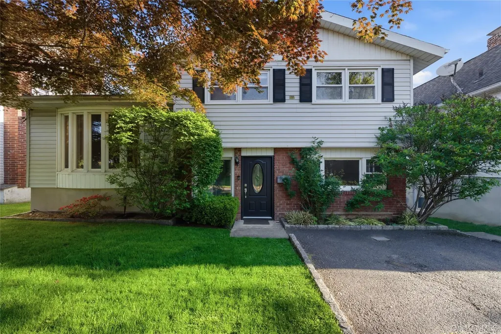 136 Condit Street Harrison NY 10528