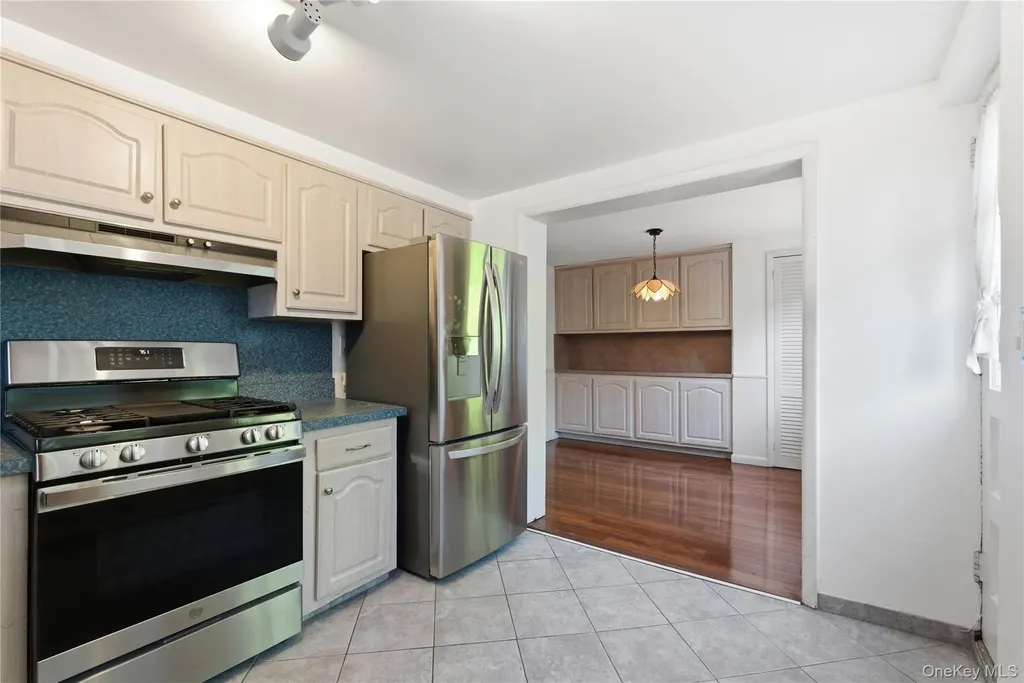 136 Condit Street Harrison NY 10528