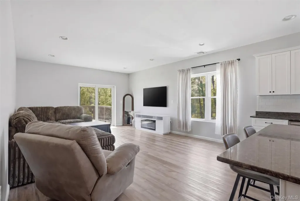 51 Redder Road Pine Bush NY 12566