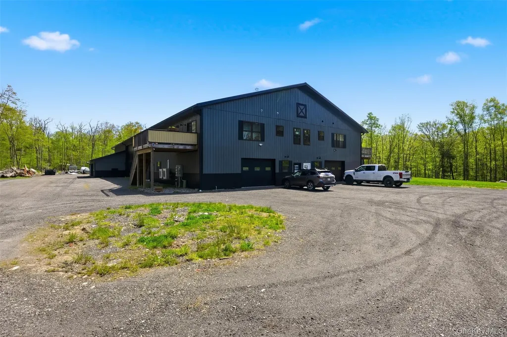 51 Redder Road Pine Bush NY 12566