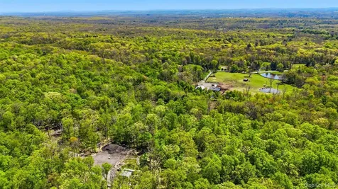 51 Redder Road Pine Bush NY 12566