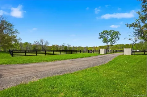 51 Redder Road Pine Bush NY 12566