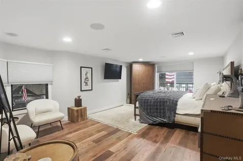 51 Redder Road Pine Bush NY 12566
