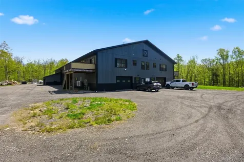 51 Redder Road Pine Bush NY 12566
