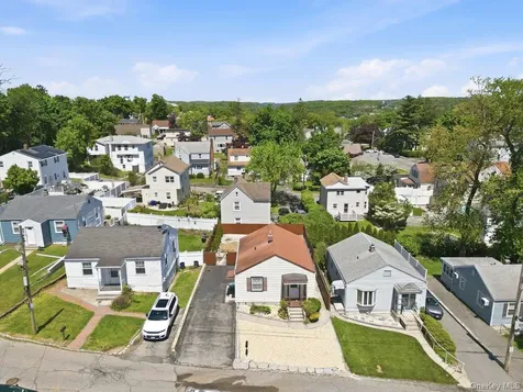 10 Floral Lane Yonkers NY 10703