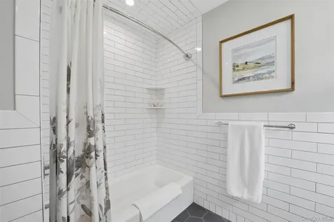 7 Guilford Circle Goldens Bridge NY 10526
