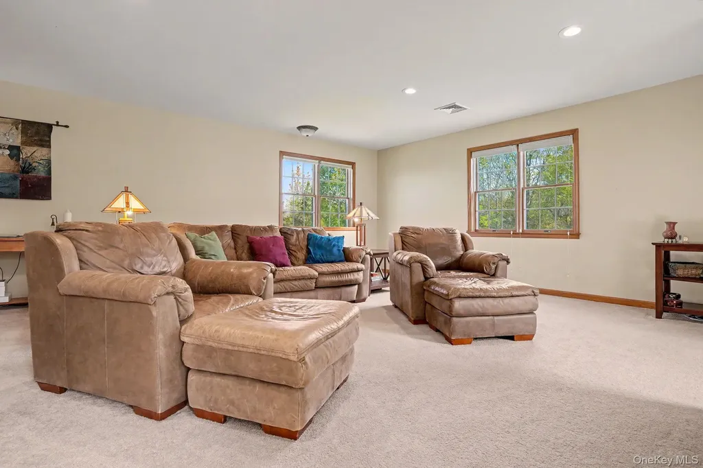 2 Brenner Hollow Road Pleasant Valley NY 12569