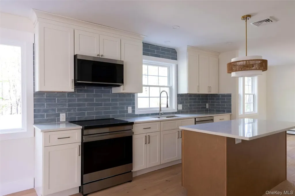 41 Meddaugh Road Pleasant Valley NY 12569