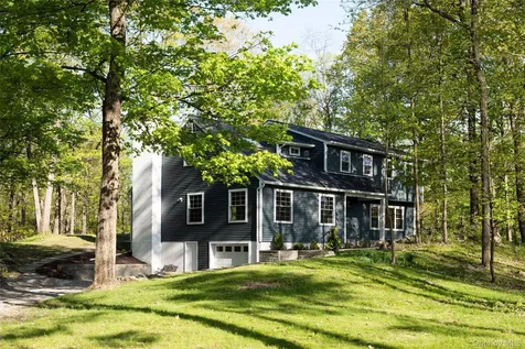 41 Meddaugh Road Pleasant Valley NY 12569
