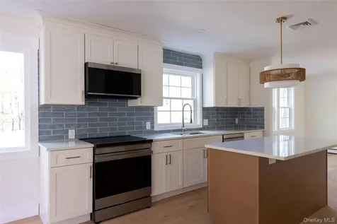 41 Meddaugh Road Pleasant Valley NY 12569