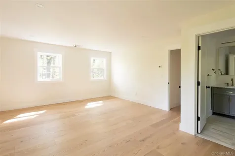 41 Meddaugh Road Pleasant Valley NY 12569
