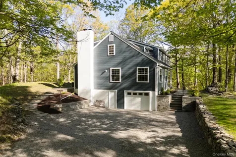 41 Meddaugh Road Pleasant Valley NY 12569
