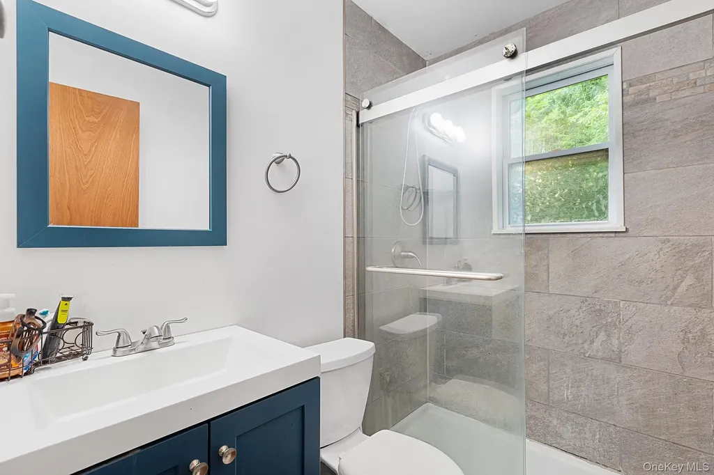 22 Hill View Road New Windsor NY 12553