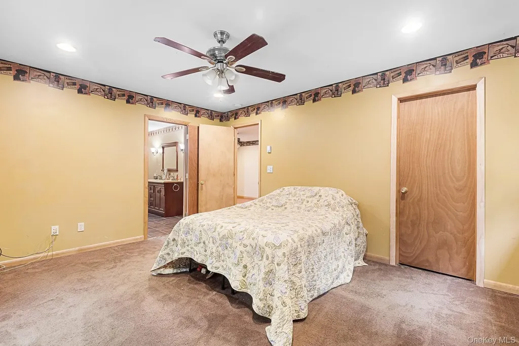 22 Hill View Road New Windsor NY 12553
