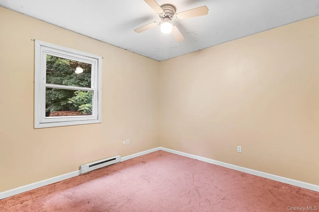 22 Hill View Road New Windsor NY 12553