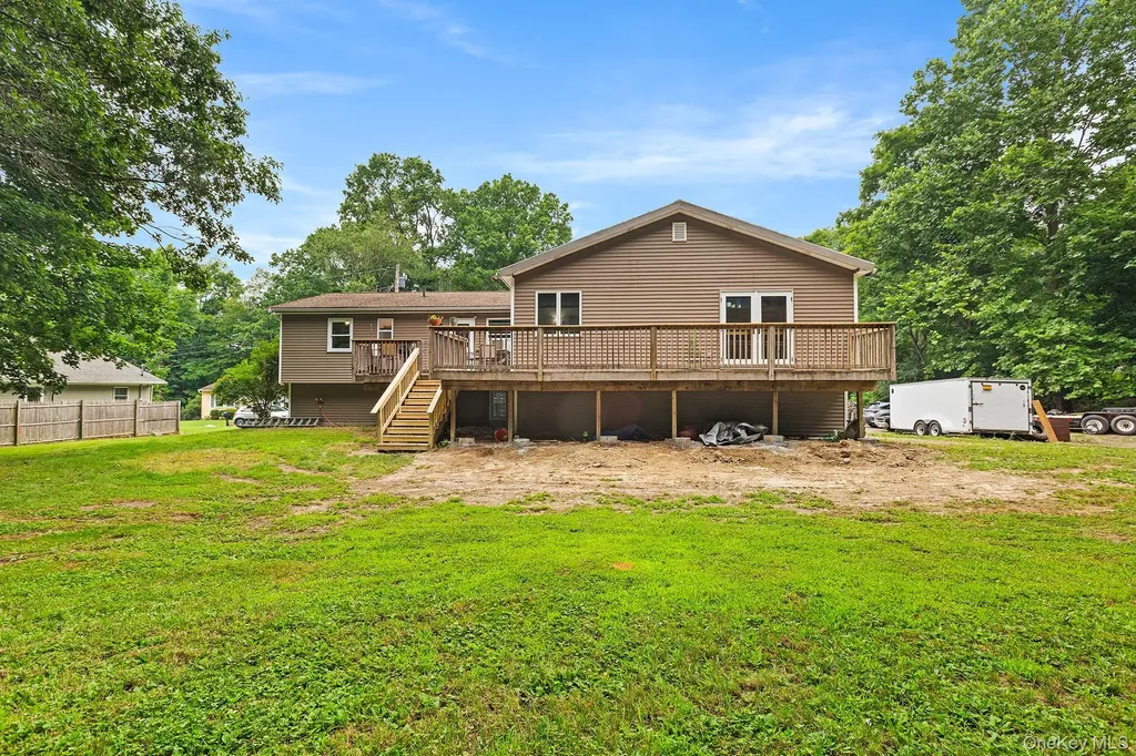 22 Hill View Road New Windsor NY 12553