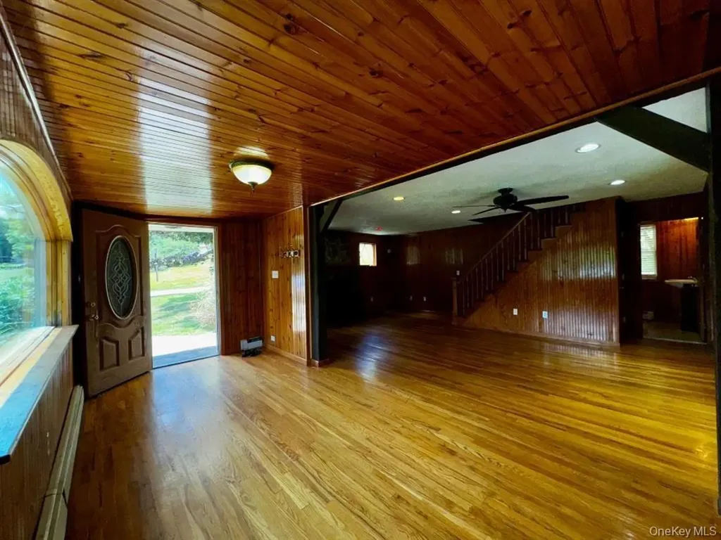 8 Lake Avenue Monroe NY 10950