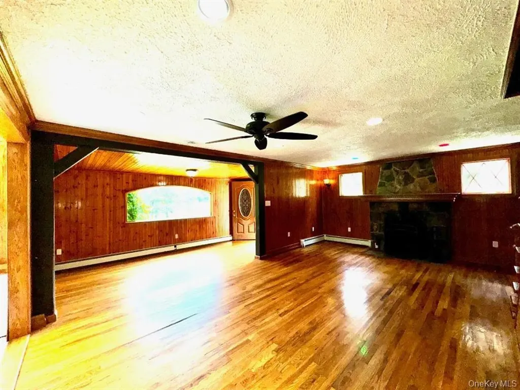8 Lake Avenue Monroe NY 10950