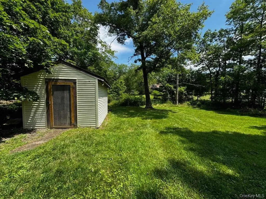 8 Lake Avenue Monroe NY 10950