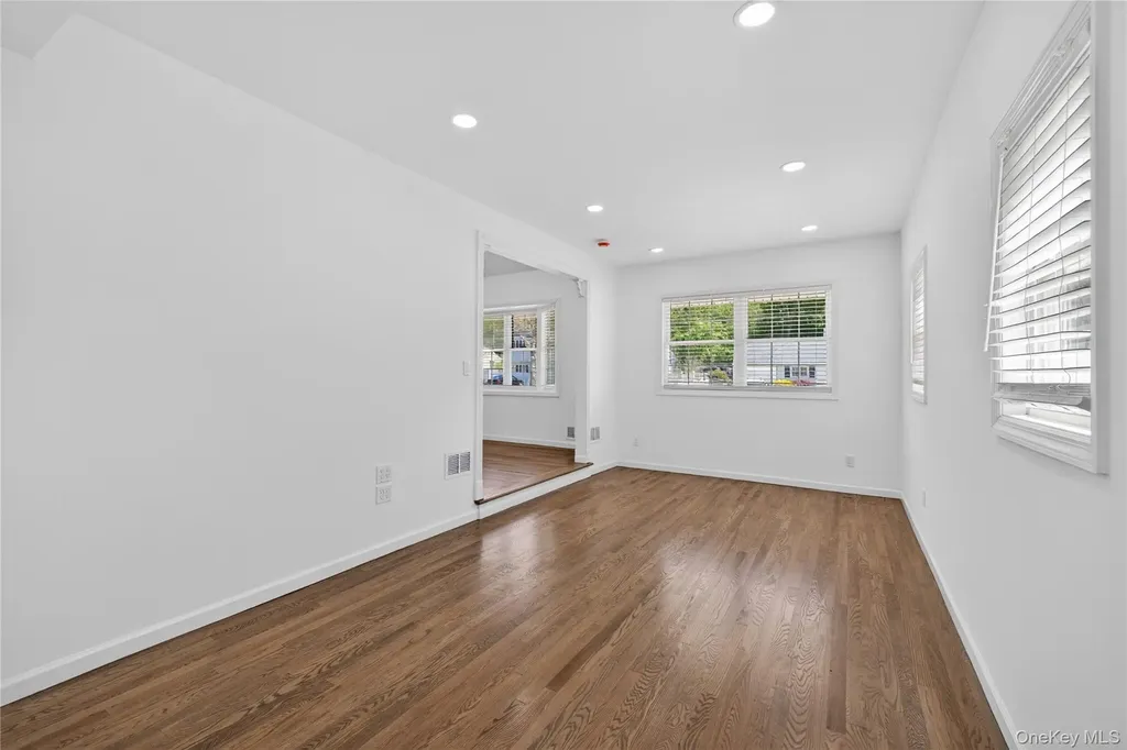 23 Champlain Street Port Jefferson NY 11776