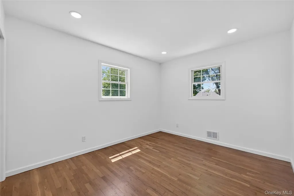 23 Champlain Street Port Jefferson NY 11776